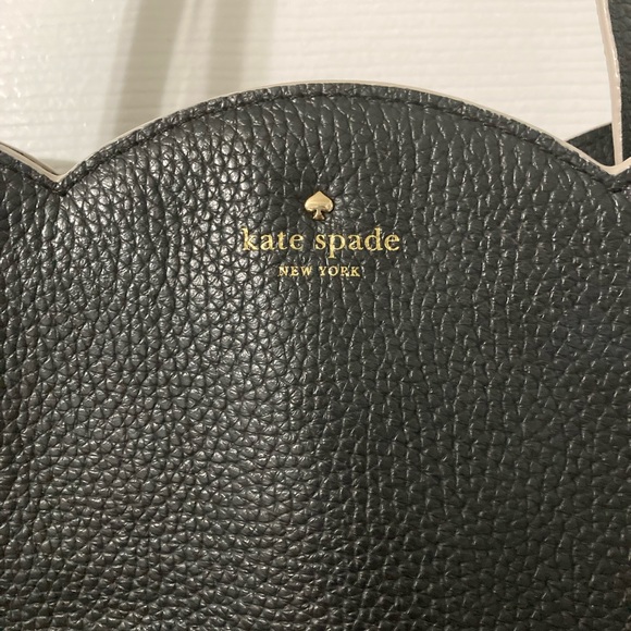 Kate Spade Tote Bag - Picture 4 of 12